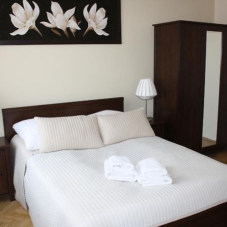 Place 4 You Apartments Krakau Exterior foto